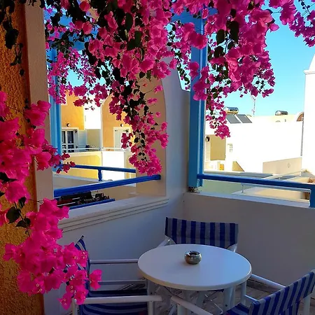 Zeus Aparthotel Kamári