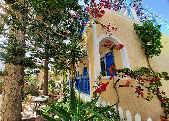 Zeus Lägenhetshotell Kamári