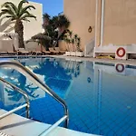 Zeus Lejlighedshotel 3*