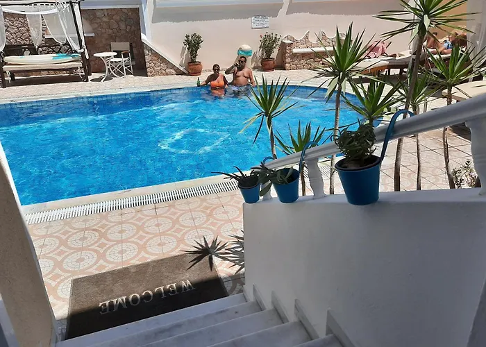 Zeus شقة فندقية Kamári